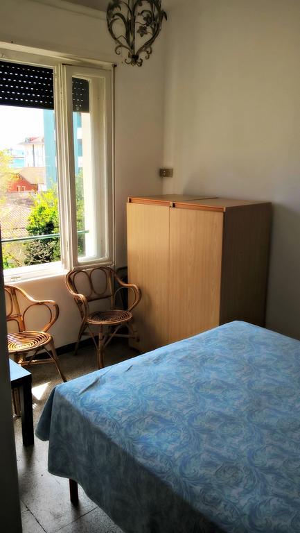 Hotel Villa Furia Bellaria-Igea Marina Buitenkant foto